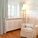 Konukevi Marinella Garni 4*