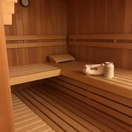 Konukevi Marinella Garni